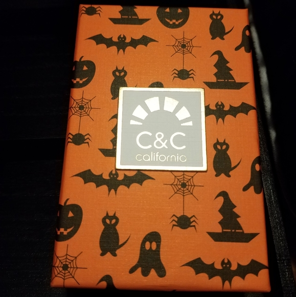 *Last Day to buy* Skeleton rhinestone earrings - Picture 3 of 4